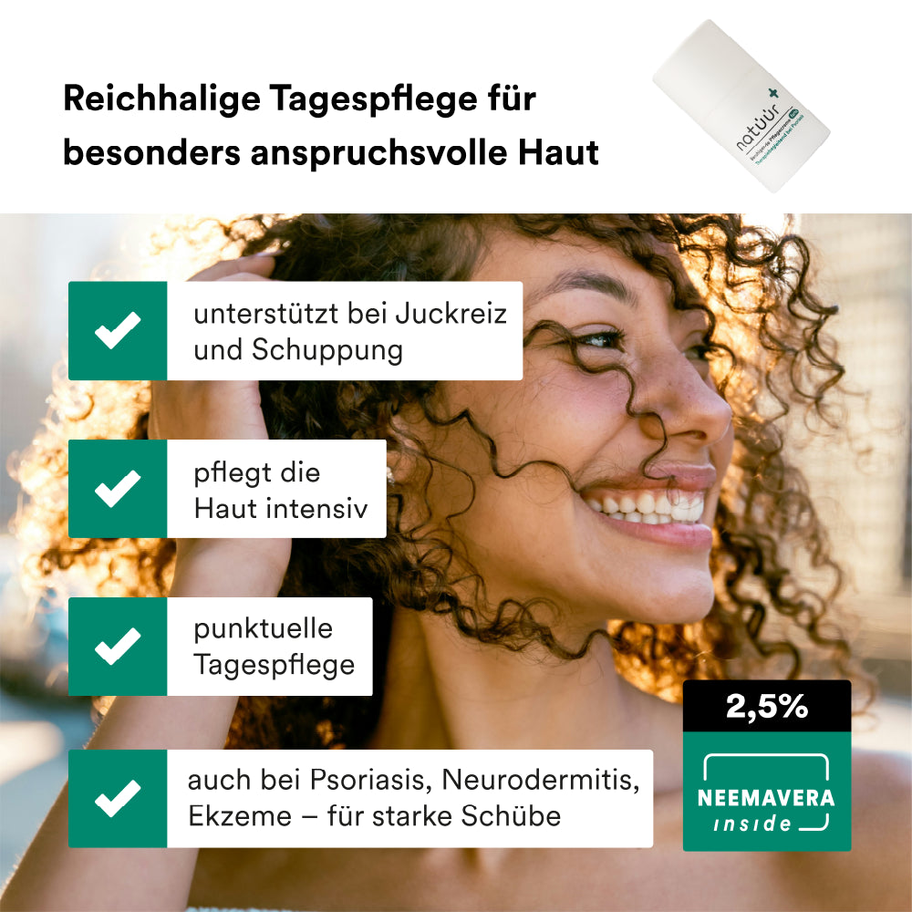Man sieht im Hintergrund eine lachende Frau mit braunen Locken. Zudem stehen die USPs der Cream forte der Marke natüür im Vordergrund.