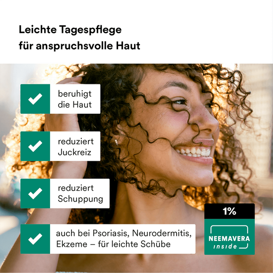 Man sieht im Hintergrund eine lachende Frau mit braunen Locken. Zudem stehen die USPs der Cream der Marke natüür im Vordergrund.